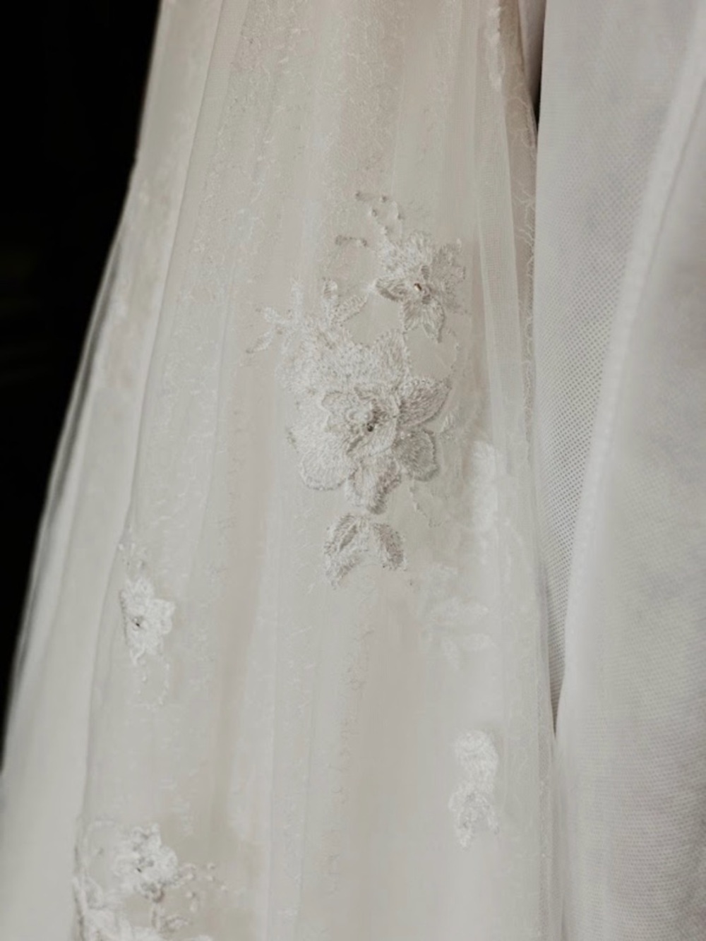 Maggie Sottero White Lace A-Line Wedding Dress - Picture 7 of 16